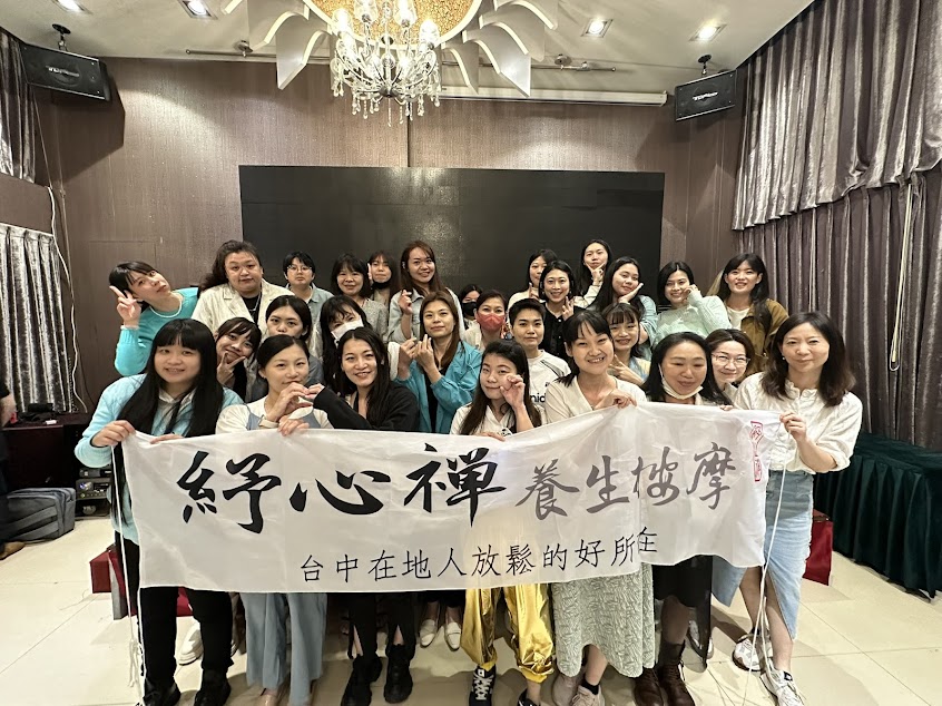 台中按摩-紓心禪養生按摩大墩店/刮痧滑罐/耳燭腹燭/台中SPA/育膚堂夥伴店