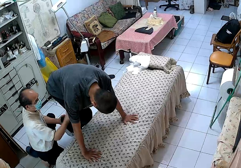 台南巿刮痧拔罐推拿筋骨整復